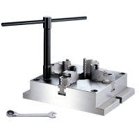 Preview: Chandox 4-jaw lathe chuck, stationary, type MC, extra thin Preview: Chandox 4-jaw lathe chuck, stationary, type MC, extra thin