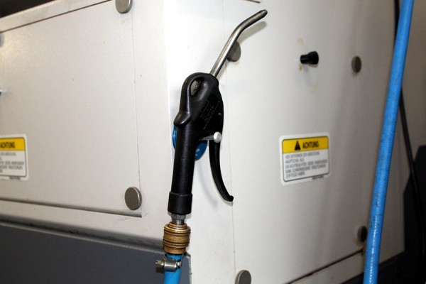 Ausblaspistolen halter mit gummierter Unterseite
